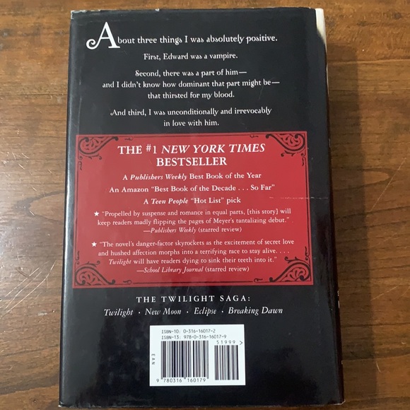 The Twilight Saga Book Series - Picture 3 of 12